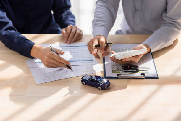 Save more on car insurance in Village of Four Seasons, MO